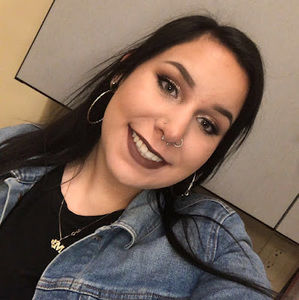 Meet your Posher, Marissa